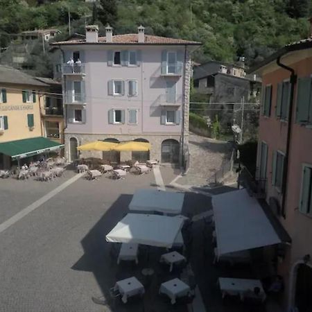 Attico Nel Borgo Appartement Torri Del Benaco Buitenkant foto