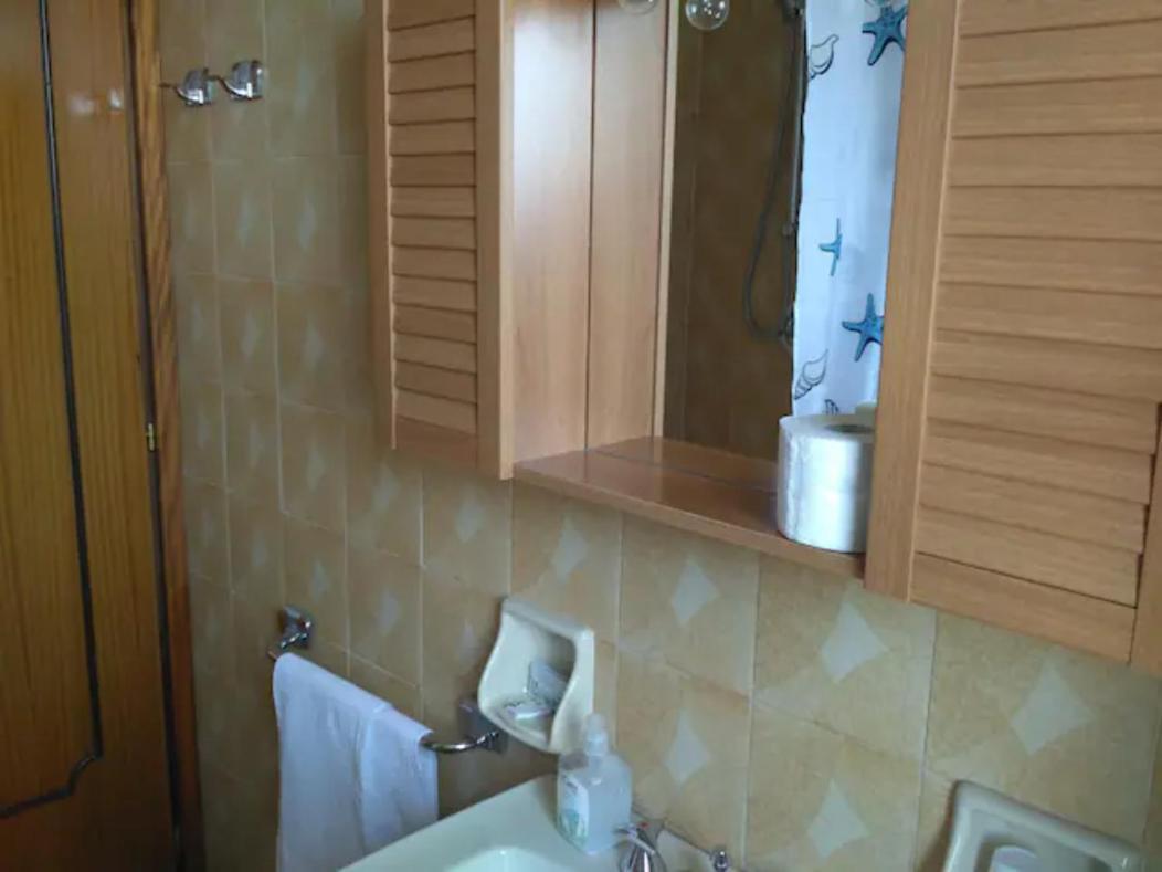 Attico Nel Borgo Appartement Torri Del Benaco Buitenkant foto