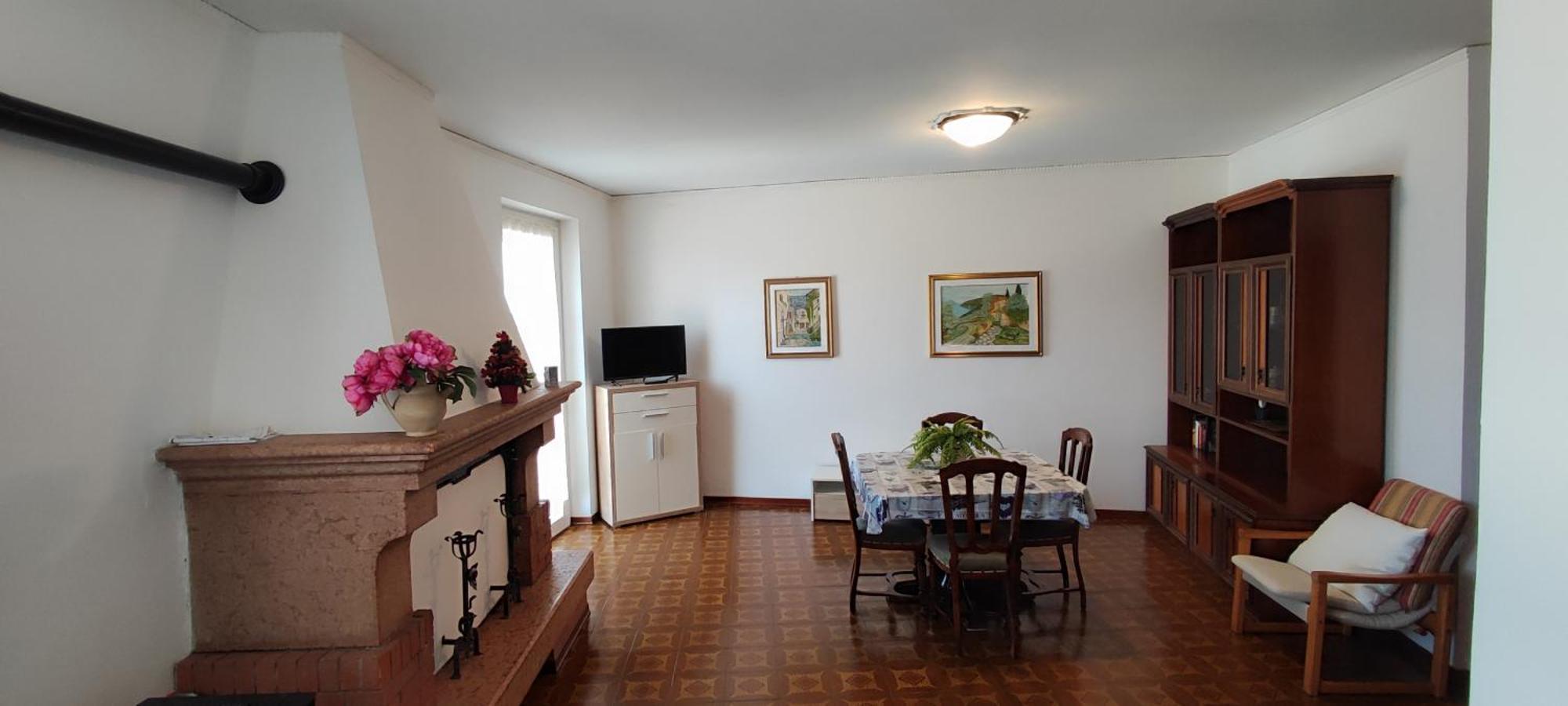 Attico Nel Borgo Appartement Torri Del Benaco Buitenkant foto